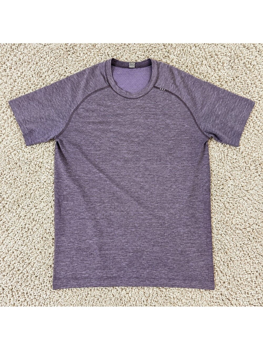 Lululemon Mens Purple Heathered Performance T Shirt Medium Workout Running Gym